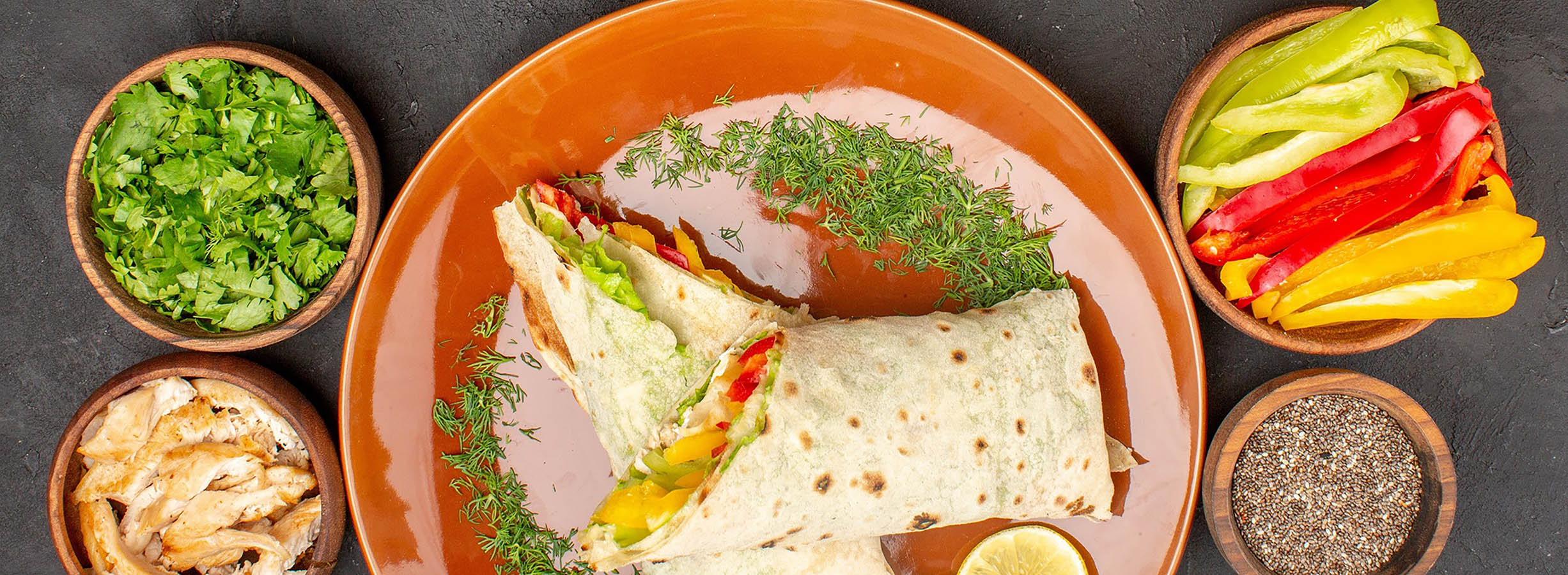 Лаваш с авокадо и яйце