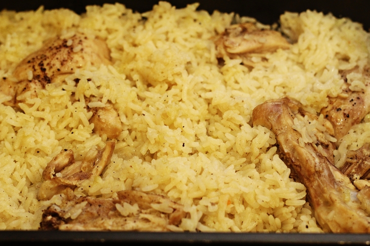 Пиле с ориз на фурна (класическа рецепта)