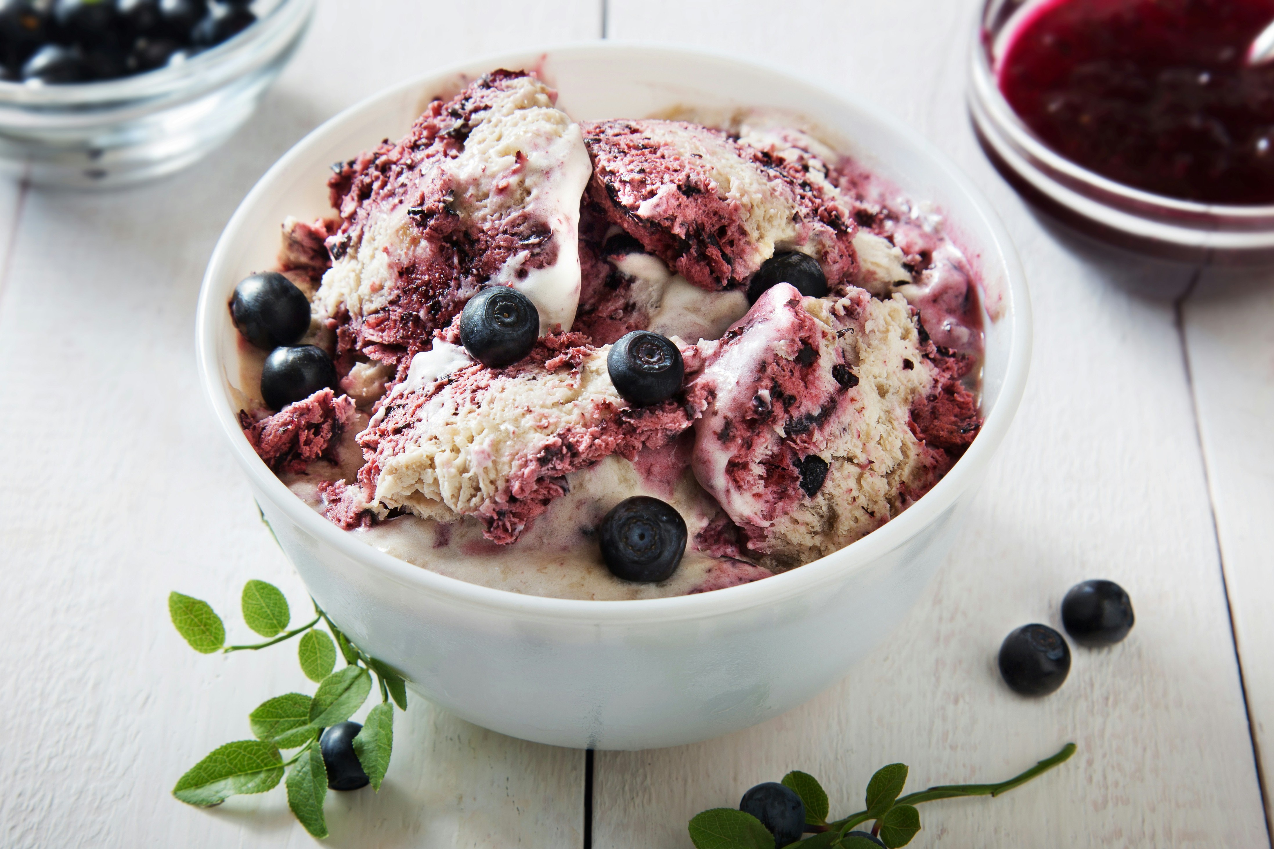 Домашен сладолед с банан и боровинки 